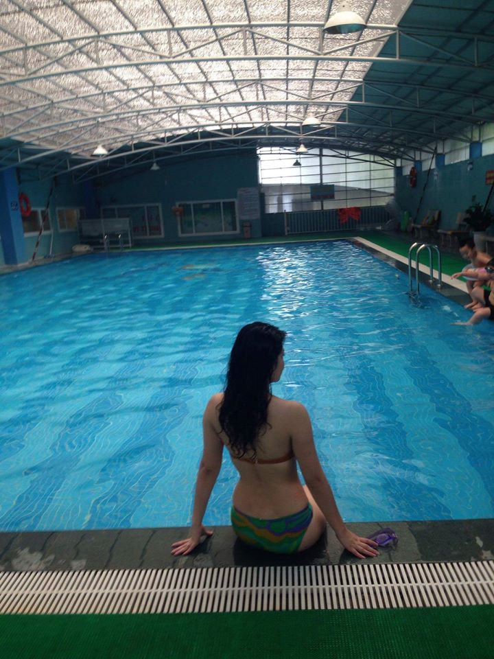 Bể bơi bốn mùa Văn Quán